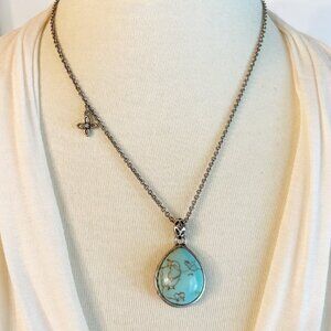 Fossil Brand Teardrop Faux Turquoise Pendant Necklace w Bee Detail Silver Tone